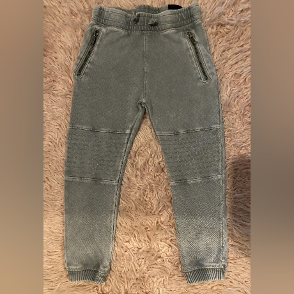 Joggers - Picture 2 of 12